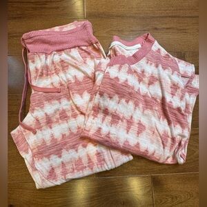 SECRET TREASURES Pink and White Tie-Dye Pajama Set